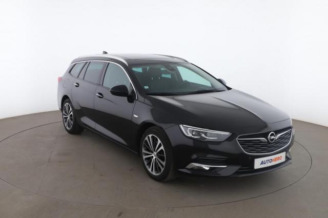 Opel Insignia Sports Tourer image 6