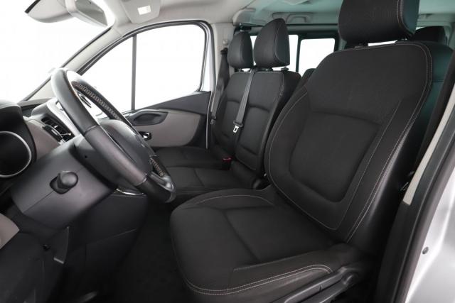Renault Trafic image 9