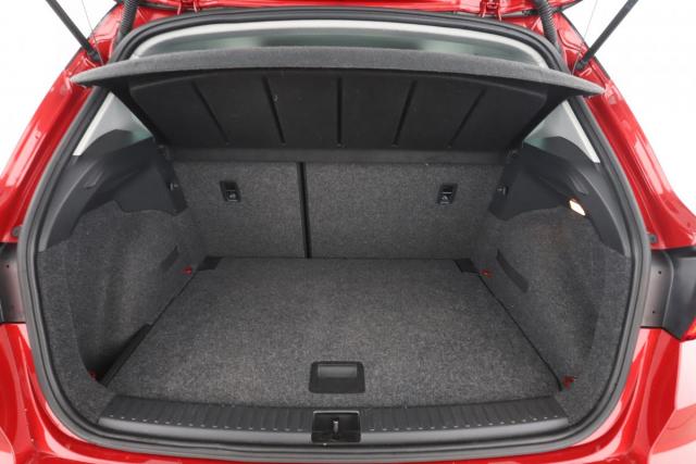 Seat Arona image 2