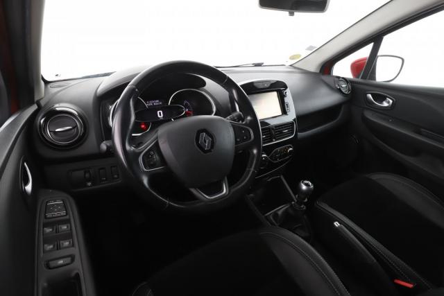 Renault Clio Estate image 3