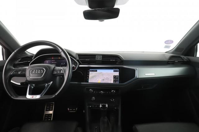 Audi Q3 image 1