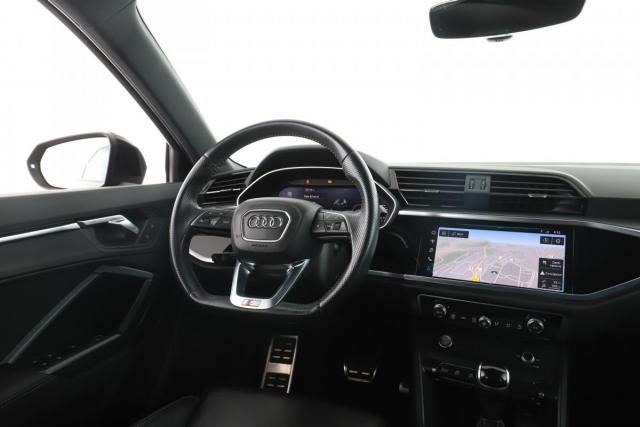 Audi Q3 image 2