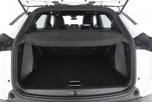 Peugeot 2008 image 3