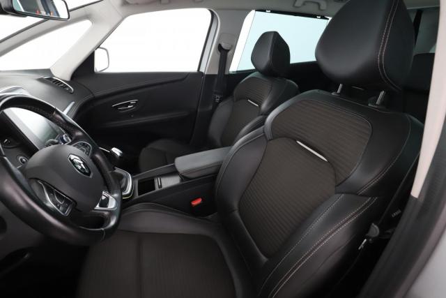 Renault Grand Scénic image 2