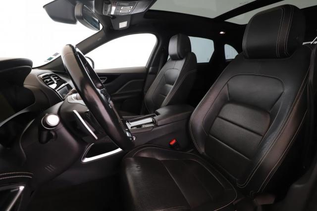 Jaguar F-Pace image 4