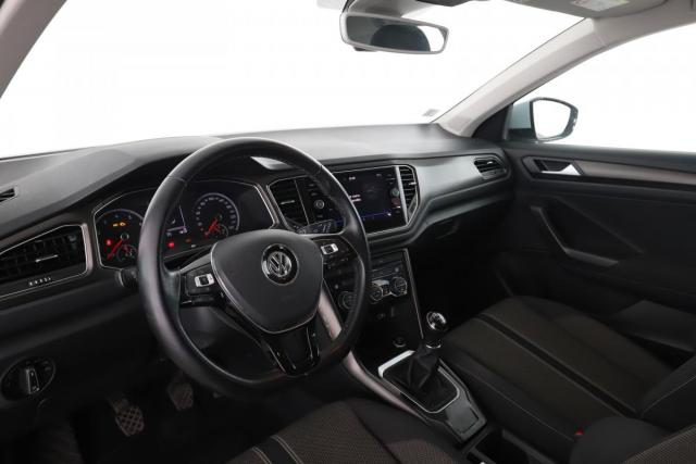 Volkswagen T-Roc image 3