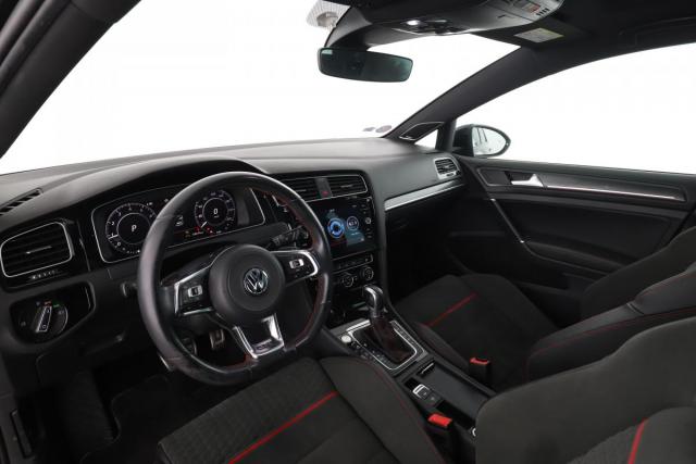 Volkswagen Golf image 2