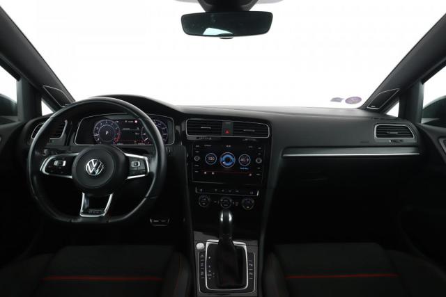 Volkswagen Golf image 1