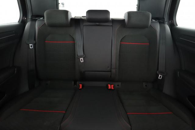Volkswagen Golf image 4