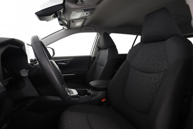 Toyota Rav4 image 2