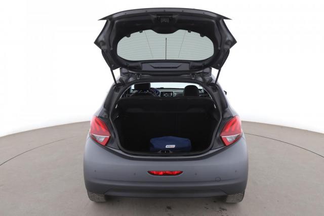 Peugeot 208 image 2