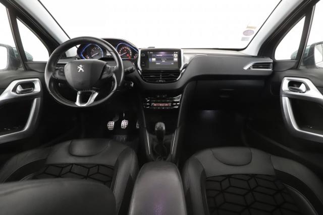 Peugeot 208 image 8