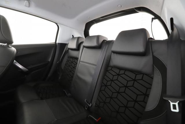 Peugeot 208 image 6