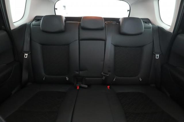 Peugeot 3008 image 1
