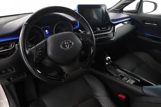 Toyota C-Hr image 5
