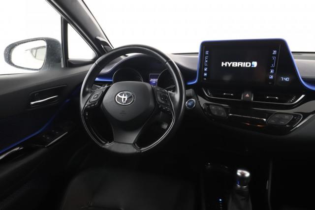 Toyota C-Hr image 1