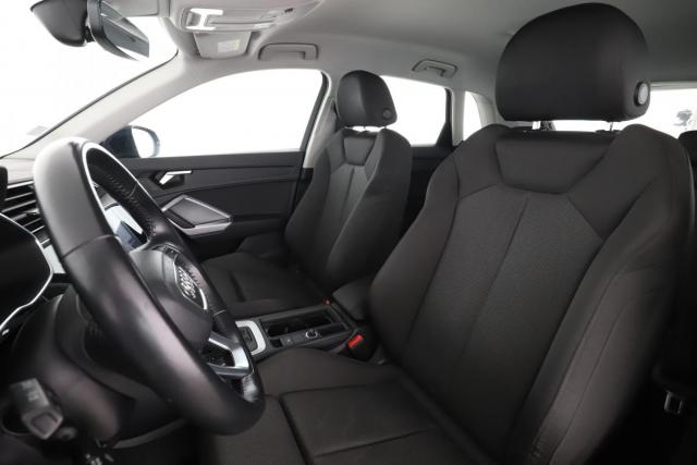 Audi Q3 image 1