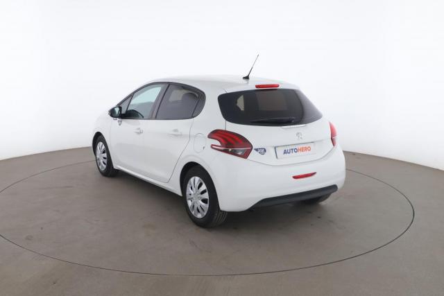 Peugeot 208 image 4