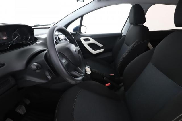Peugeot 208 image 5