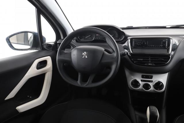 Peugeot 208 image 2