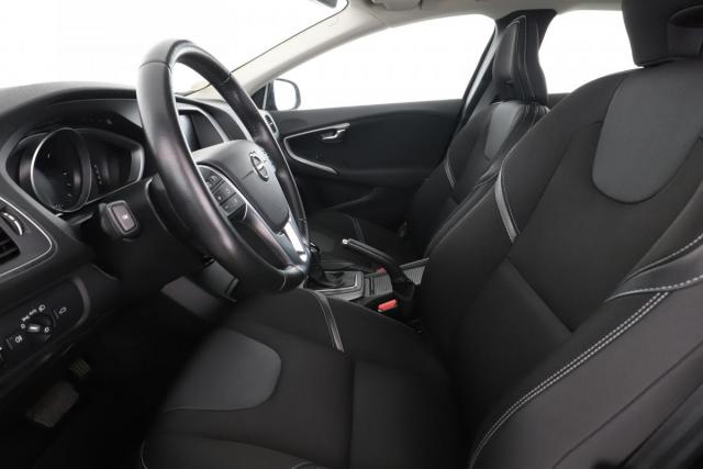 Volvo V40 image 7