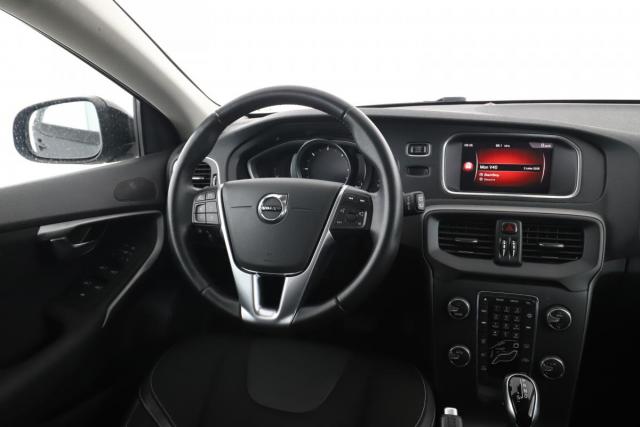 Volvo V40 image 2