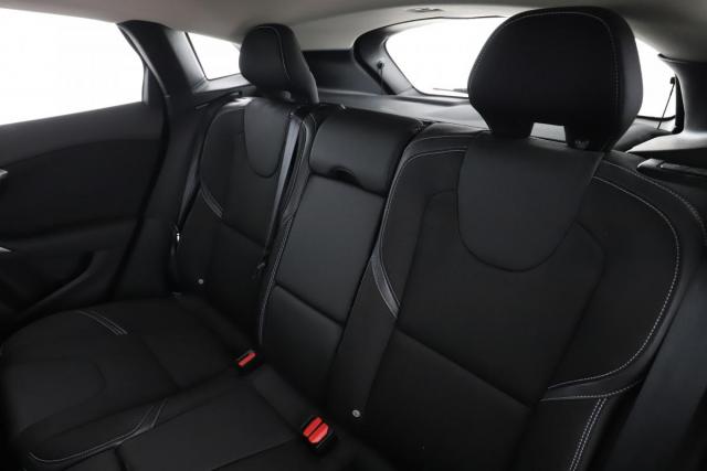 Volvo V40 image 3