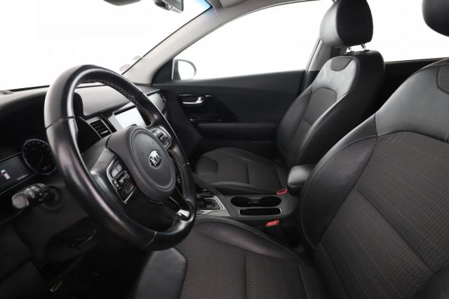Kia Niro image 5