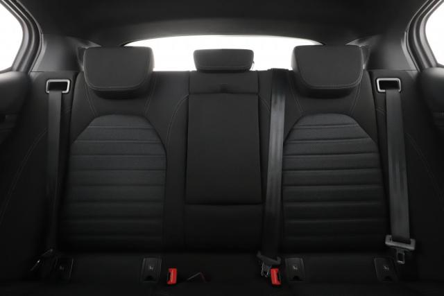Alfa Romeo Stelvio image 3