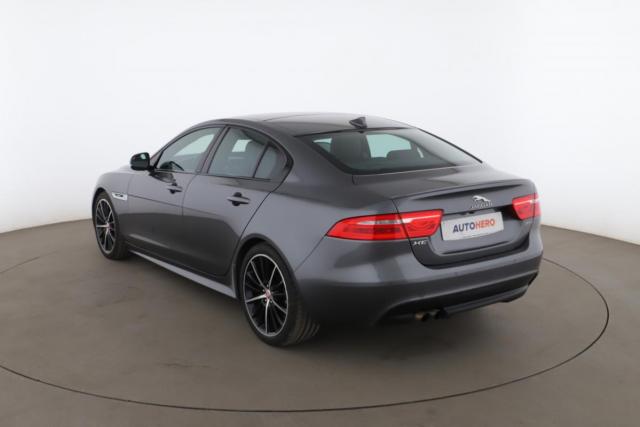 Jaguar Xe image 3