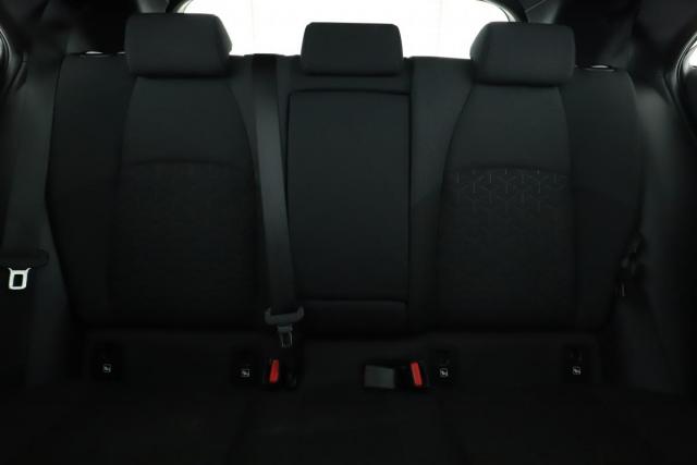 Toyota Corolla image 8