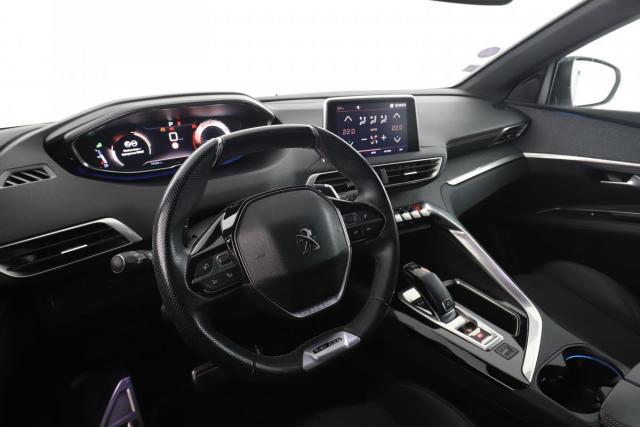 Peugeot 3008 image 8