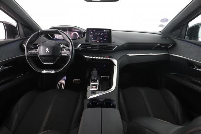 Peugeot 3008 image 2