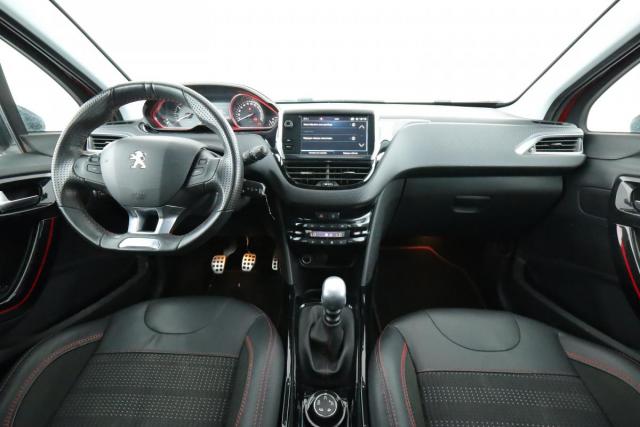 Peugeot 2008 image 7
