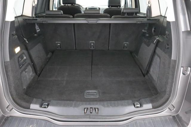 Ford Galaxy image 3