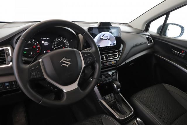 Suzuki S-Cross image 5