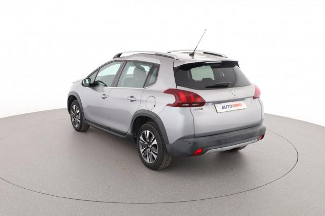 Peugeot 2008 image 2