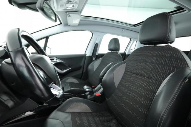 Peugeot 2008 image 4