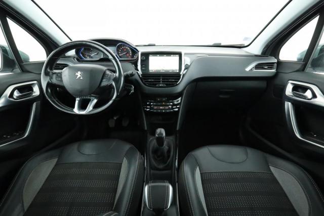 Peugeot 2008 image 5
