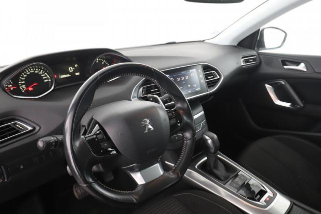 Peugeot 308 image 1