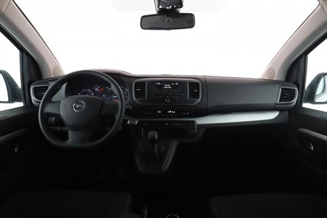 Opel Zafira Life image 1
