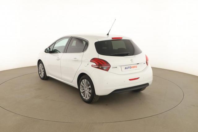 Peugeot 208 image 9