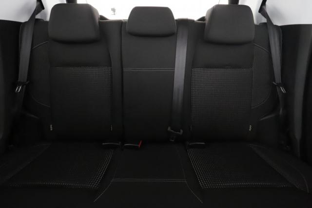 Peugeot 208 image 1