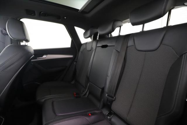 Audi Q5 image 1