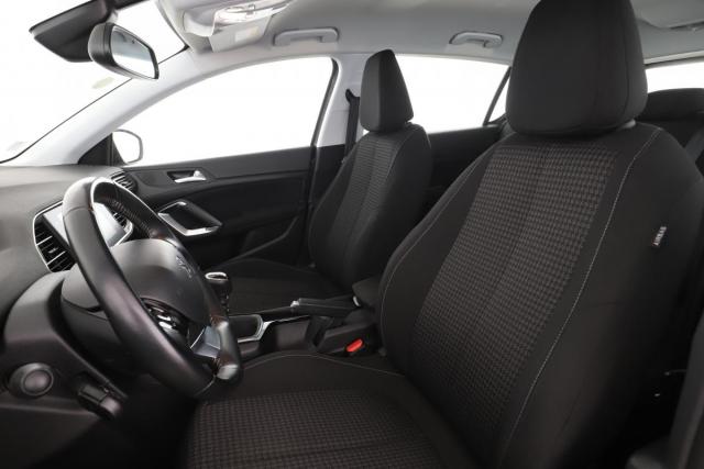 Peugeot 308 image 7