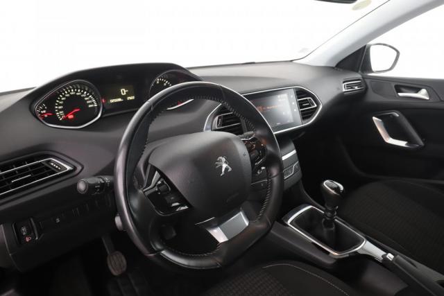Peugeot 308 image 1