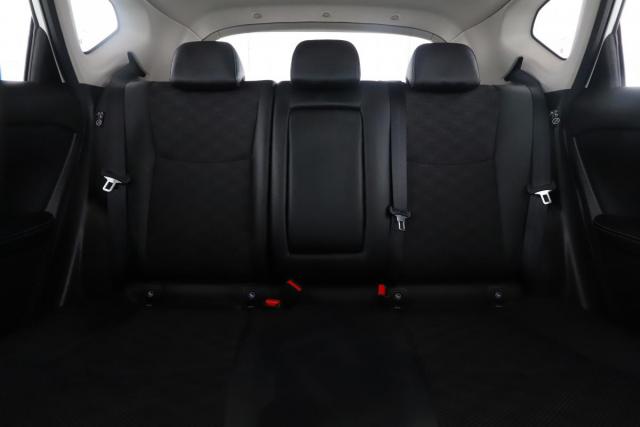 Nissan Pulsar image 6