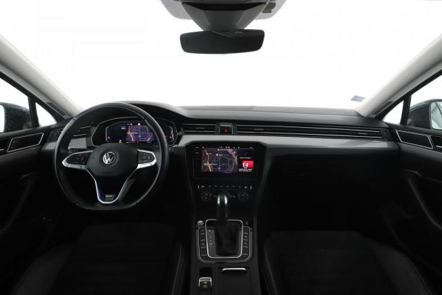 Volkswagen Passat Sw image 6