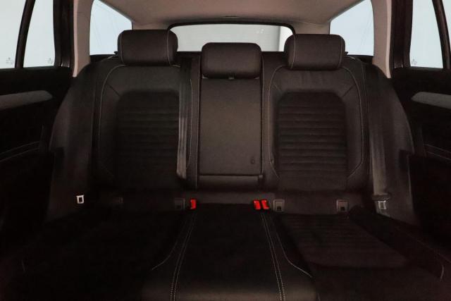 Volkswagen Passat Sw image 3