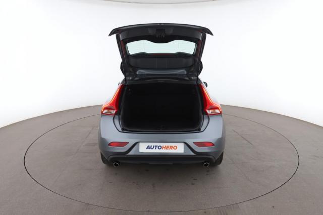 Volvo V40 image 1